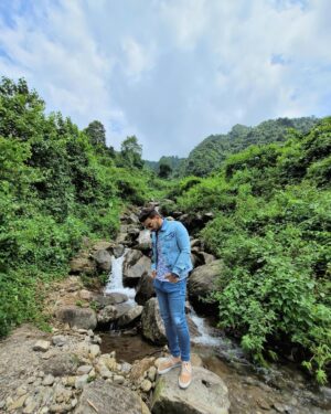 Bonny Sengupta Instagram - Swipe left for more 😉

#poses #back #to #back #mountains #love #chill #waterfall #blue #sky