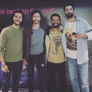 Bora Cengiz Instagram - Dominikten kardeşimiz geldi. Özlemini biraz olsun giderip geri yollayacağız, sonra şampiyon olmuş şekilde, sağ-salim karşılayacağız umarım.🌪