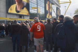 Borja Iglesias Instagram - vs. @bvb09