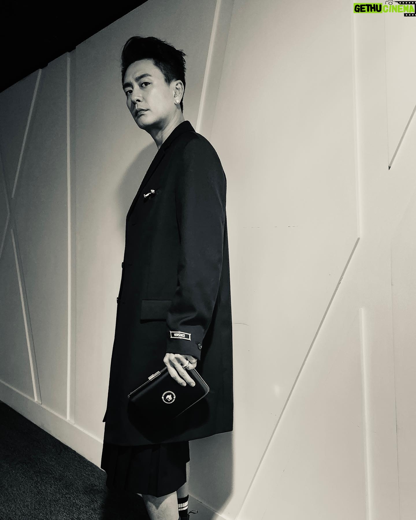 Bosco Wong - 30.7K Likes - 昨晚的我,#無間一戰慈善首映禮 !
@versace #VersaceFW23
#qystyling
@kelfung
@cyruslee1018
