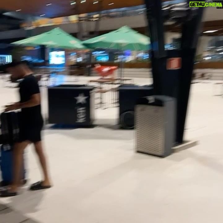 Botota Fox - 12.7K Likes - Días en #florianopolis ✈️✅lindos sábado a todos !!pero ya me quiero ir a mi casa (voz de yuma marrua) algunos entenderán 👌😌😂👈
