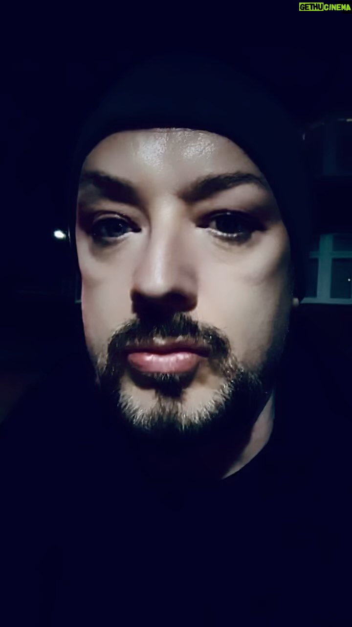 Boy George - 3.7K Likes - How I feel inside! #Rave #House #DJBoyGeorge