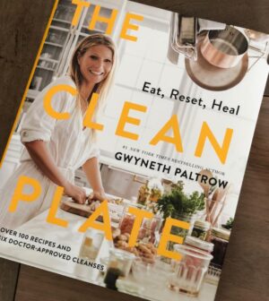 Brad Falchuk Instagram - 2019 is about to get delicious.  #thecleanplate @goop @gwynethpaltrow