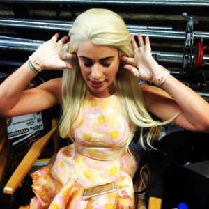 Brad Falchuk Instagram - #screamqueens TWO HOUR finale tonight on #fox Why is @msleamichele wearing a blonde wig? More importantly, does she survive...?