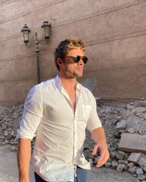 Bradley James Instagram - As ever, thank you for the birthday wishes. I’m celebrating with some very special people, whilst roaming the streets of Marrakech and wowing Moroccans with ‘chopsticks’