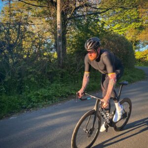 Bradley Wiggins Instagram - Lovely evening for my first spin in a while! Loving the new @lecoluk McLaren jersey and @oakley Kato and as always @sigmasports in full support!
#oakleykato