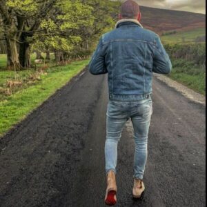 Bradley Wiggins Instagram - Red Rose Country.🌹