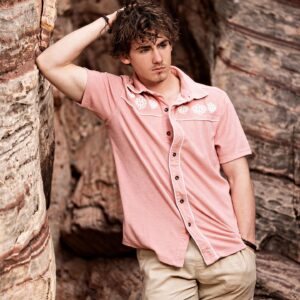 Brady Hepner Instagram - Shoulda been my high school lover 🤙🏻🌴

Thank you @jennlewisphotography for the amazing photos!!