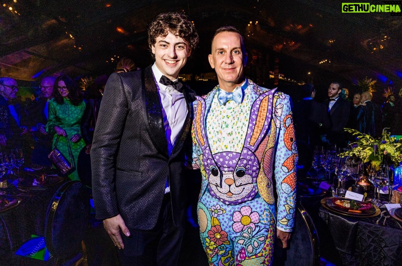 Brando Crawford - 3.3K Likes - @amfar gala !!! ⚡️⚡️⚡️
@jeremyscott said something beautiful about growing up as an outsider but believing in a future that was bigger than him. I live by that same vision.
With that said, I am very excited to partner with @amfar with @acting4acause ….”on what?” you may ask… tune in next week to find out more.
Thank you to @doublejbell for representing the org so well and making this partnership happen.
Also, as I embark on directing my first film soon, Taika was so gracious and showed so much love to me. If you see this, thank you, my friend!
Photo cred @wwd and @rogerkisby
Styled by @jaredengstudios @dolcegabbana