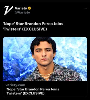 Brandon Perea Instagram - If you wanna see me look at the sky again, watch “Twisters” in theaters July 19, 2024 🌪️🫡 

#TGBTG 🙏🏽🙌🏽