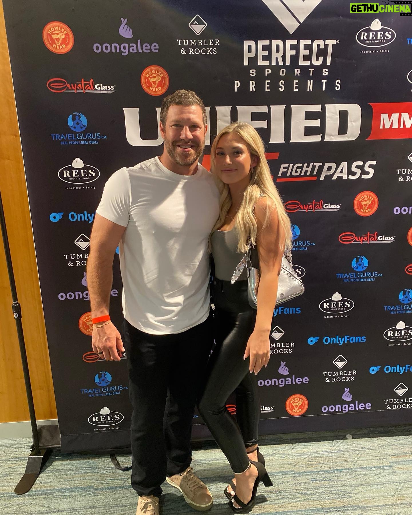 Brandon Prust - 2.8K Likes - Happy Thanksgiving everyone 🦃 I have a lot to be thankful for this year 🙏@robynarnold_ @bp8fitness