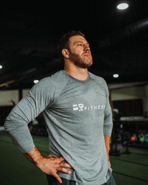 Brandon Prust Instagram - Happy Thanksgiving everyone 🦃 I have a lot to be thankful for this year 🙏@robynarnold_ @bp8fitness
