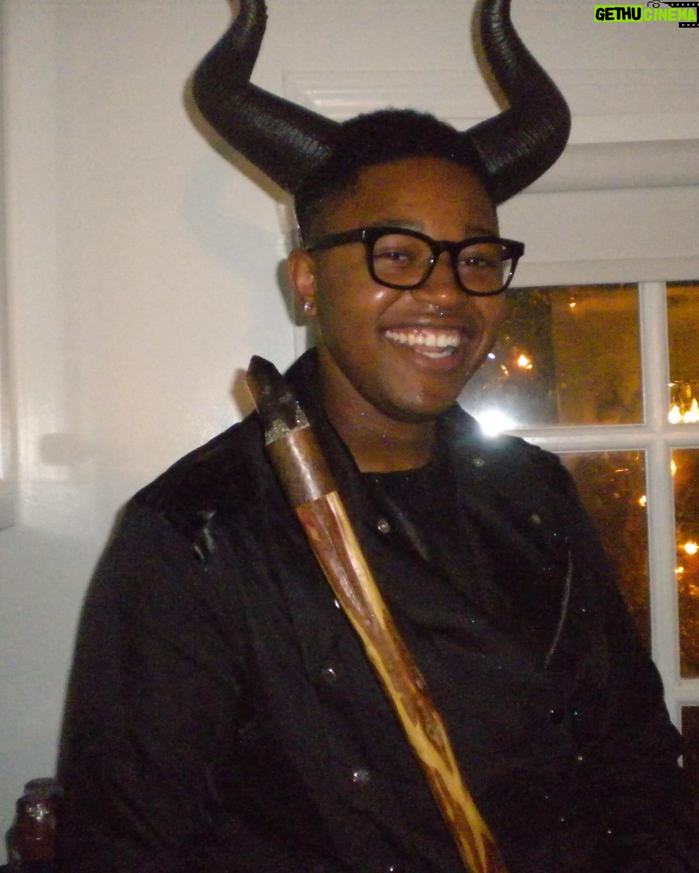 Brandon Severs - 3 Likes - when bri tells you to come to their birthday party dressed as a fairy… you do it lmao bri i love you endlessly and i couldn’t think of a person i’d rather call my surrogate sister. happy birthday twin🥳🤞🏾
