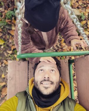 Branislav Deák Instagram - na hojdačke  #srodinou❤️ #autumn #zltnutie #nahorach keď je dobre 😘🙏🏻❤️