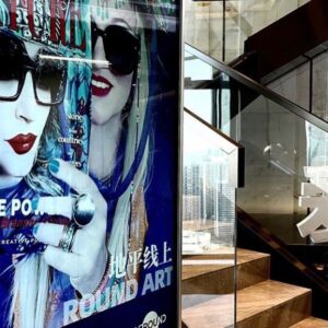 Bransha Gautier Instagram - 我很荣幸能在杭州萧山国际艺人俱乐部艺术中心举办个展。本次展览由萧山国际人才俱乐部和AAmA国际艺术中心协办，杨飞担任制片人，罗琦担任学术总监。
我无限感谢罗琦教授和整个团队，为我们带来了如此惊人的惊喜和绝对令人惊叹的活动💙💙💙💙

I’m truly honoured to have a solo photography exhibition at the Hangzhou Xiaoshan International Talent Club Art Center. The exhibition is co-organized by the Xiaoshan International Talent Club and the AAmA International Art Center, with Yang Fei as the producer and Luo Qi as the academic director. 
My infinite gratitude to Professor Luo Qi and the whole team for such an amazing surprise and absolutely stunning event!! 
💙💙💙💙

#hangzhou #artcenter #soloshow #photographyexhibition #soloexhibtion #artaroundtheglobe #artartart #artaroundtheworld #hangzhou_china #talentclub #hangzhoucity #hangzhouchina #branshagautier #artpress #artnews #artoftheday #artistsoninstagram #photogram #chinaculture #china🇨🇳