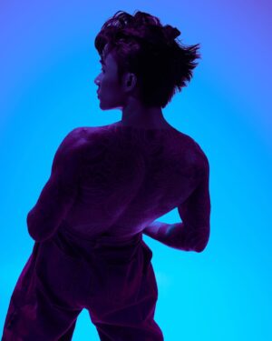 Braven Yeo Instagram - Feeling like Goku 

Creative: @uglycarrot.studio
Photography: @tohxingjie
Hair & Makeup: @aungkeng 
Space: @theugly.space
Clothes: @arcademen x @hhiroyx 
Angkong: @joewang_8voltstattoo 
Model: @bravenyeo 

#editorial #mensfashion #editorialmakeup #menstyle