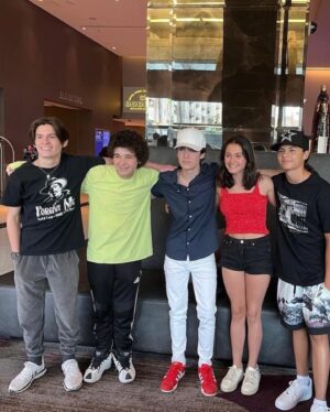 Braxton Alexander Instagram - behind the scenes w the #blackphone cast 📞🖤 
-
@brady_hepner @dash.derrickson.mp3 @masonthamesofficial
#braxtonalexander
-
@arvoldofficial