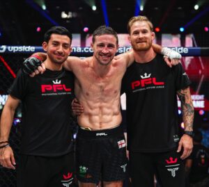 Brendan Loughnane Instagram - Chasing belts and more millions 🩸🩸