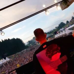 Brennan Heart Instagram - Summer tour is on fire!🔥 Big thanks to @electricloveaut and @palmesus for the incredible experiences!❤️ Where do we meet this summer???