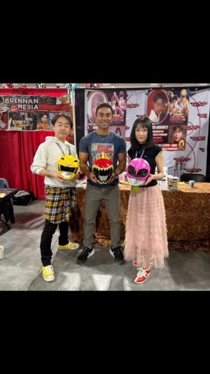 Brennan Mejia Instagram - So great to be at @animelvegas alongside @chibarei1975 @takumi._.hashimoto @tokuspirits !!! 

📸 @bboyrealm

#powerrangers #supersentai #dinocharge #redranger