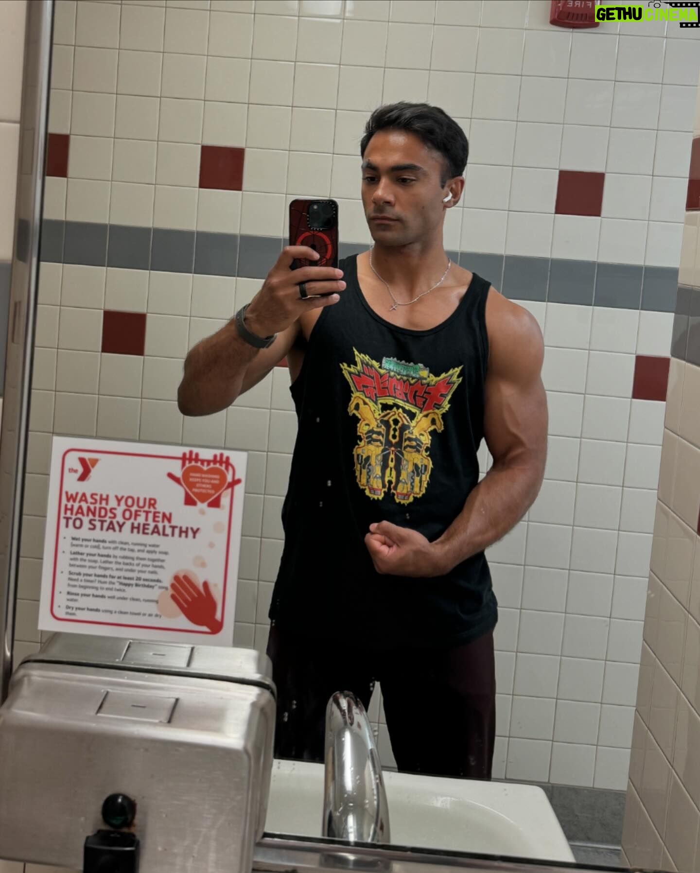 Brennan Mejia - 2.4K Likes - I guess Iām working on my father figure/dad bod for real now š
#dadbod #fatherfigure