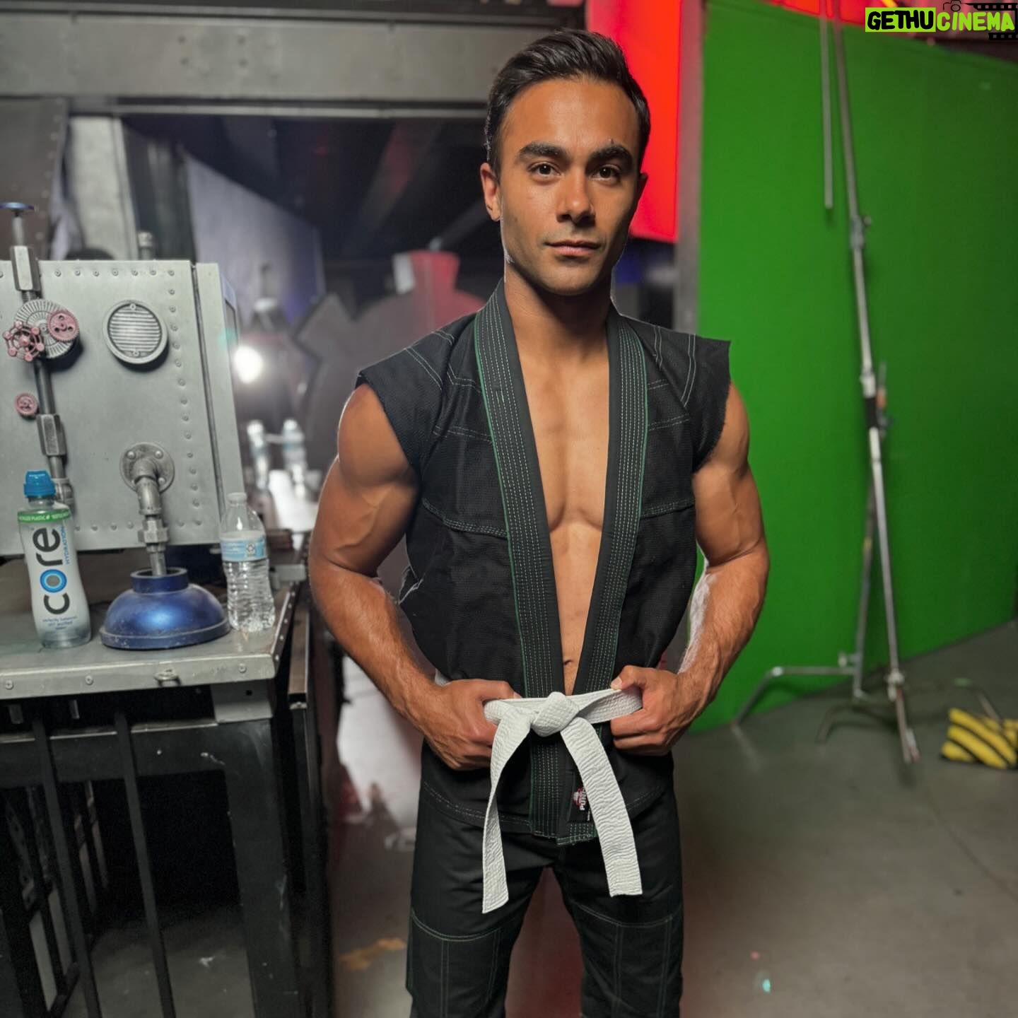 Brennan Mejia - 5.1K Likes - Cobra Kai vibes š
Thatās a wrap on ep 1 of Son of Trunks! Had a great time working with everyone! Thanks @colinkbass for bringing me on!