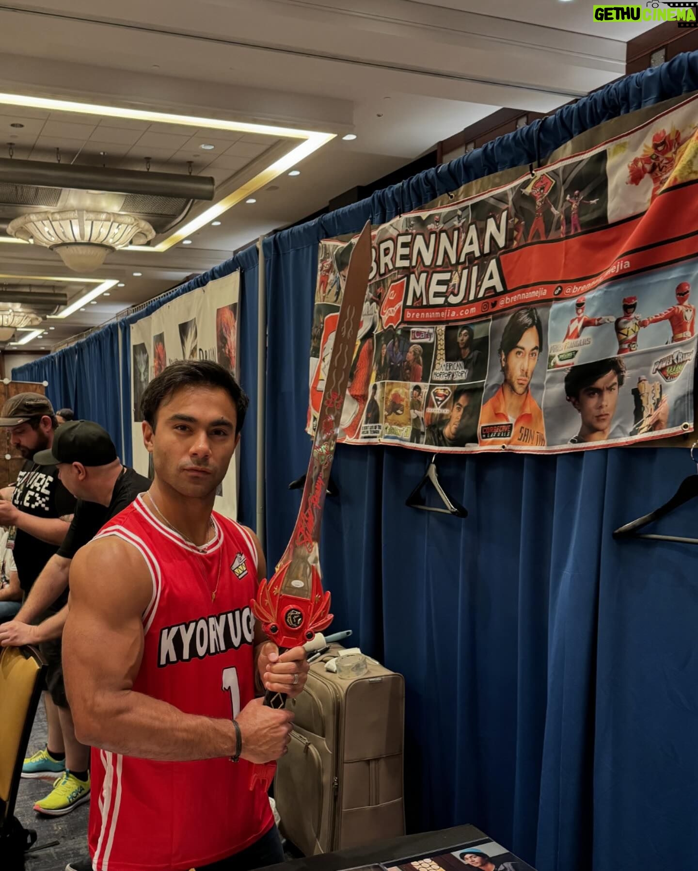 Brennan Mejia - 2.5K Likes - Someone had a metal MMPR power sword and I kind of want one š”ļø ā”ļø
Side note: My fitness app officially launches July 1st!
Iām offering 20% off to anyone who signs up within the first month for the entire year šŖš¾ So come train with me š
Link will be in my bio starting July 1st!
#powerrangers #fitness #personaltrainer
