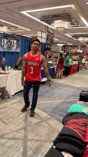 Brennan Mejia Instagram - Another day, another shirt, another flip 😎

Special thanks to @blakeafoster for making an appearance 😂

#powerrangers #dinocharge #backflip #calisthenics #flips #kyoryuger 

Jersey by @thealcombo