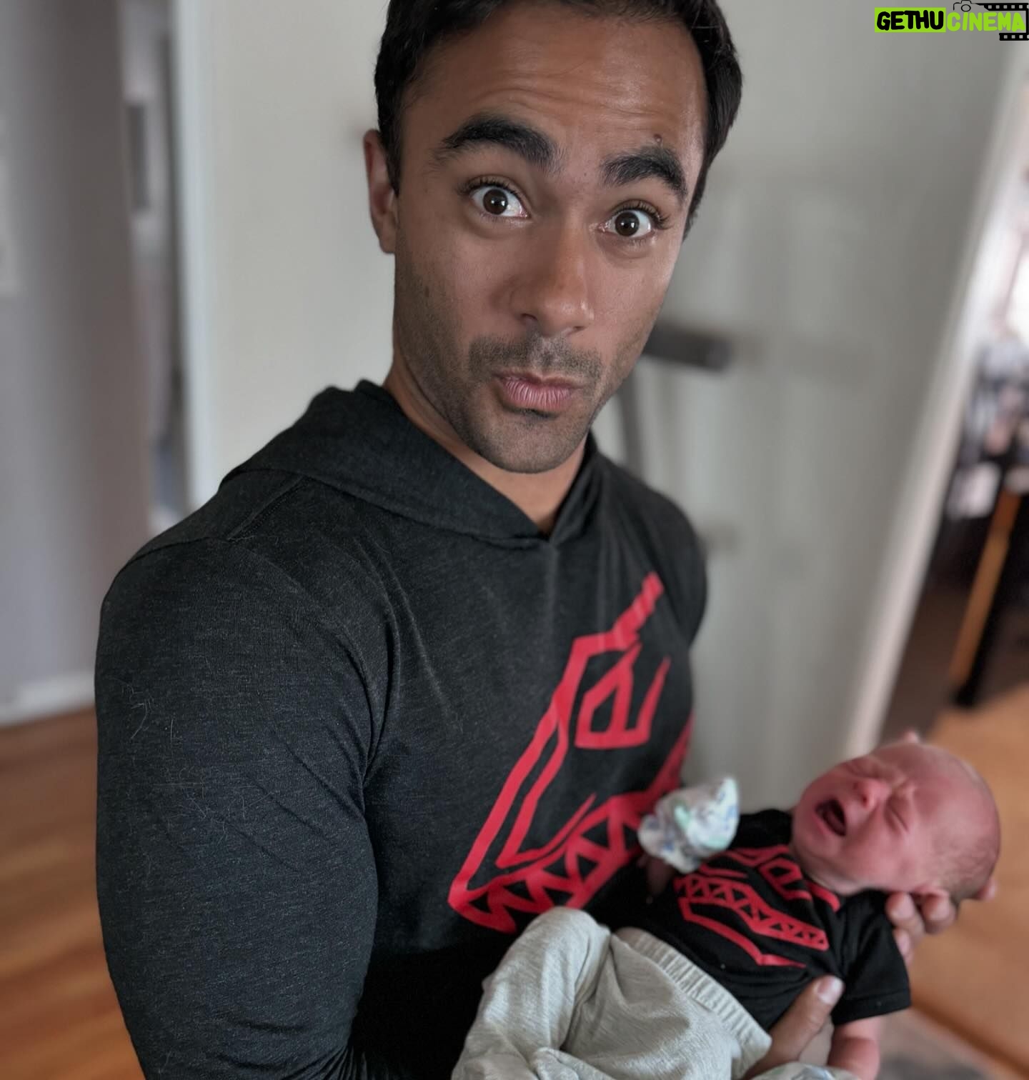 Brennan Mejia - 11.1K Likes - Did a little Dino Charge photo shoot with Rye Rye :)
Shirts by @marvelsbymosser
Photo by @carly_s_photography
#powerrangers #dinicharge #redranger
