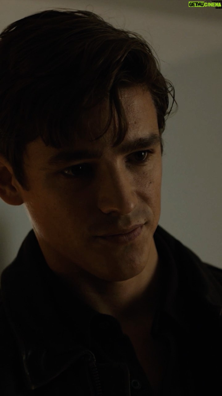 Brenton Thwaites - 59.3K Likes - sometimes all it takes is for someone who cares to give you their jacket. #dctitans