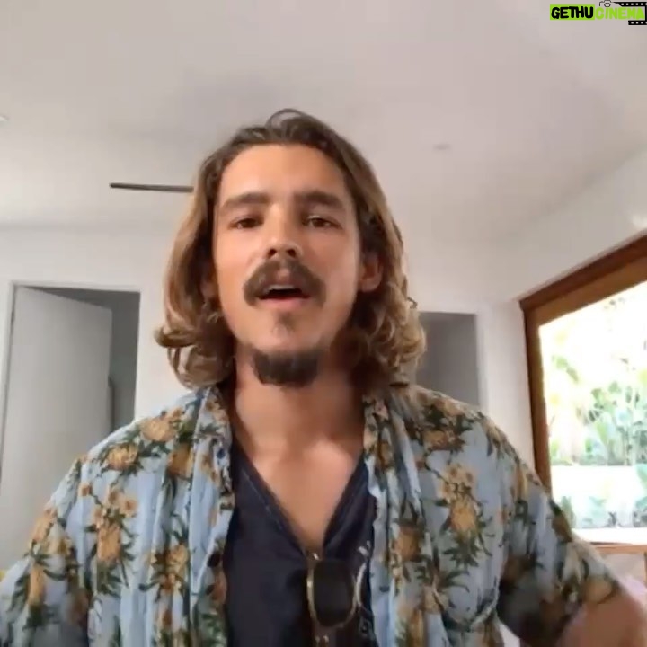 Brenton Thwaites - 63.7K Likes - @the.buckleys album ‘daydream’ is here! Had a great time making the film clip with these guys (all those years ago!) Songs are great and catchy and will stay in your head forever!
#daydreamcometrue
Interview with me coming!
