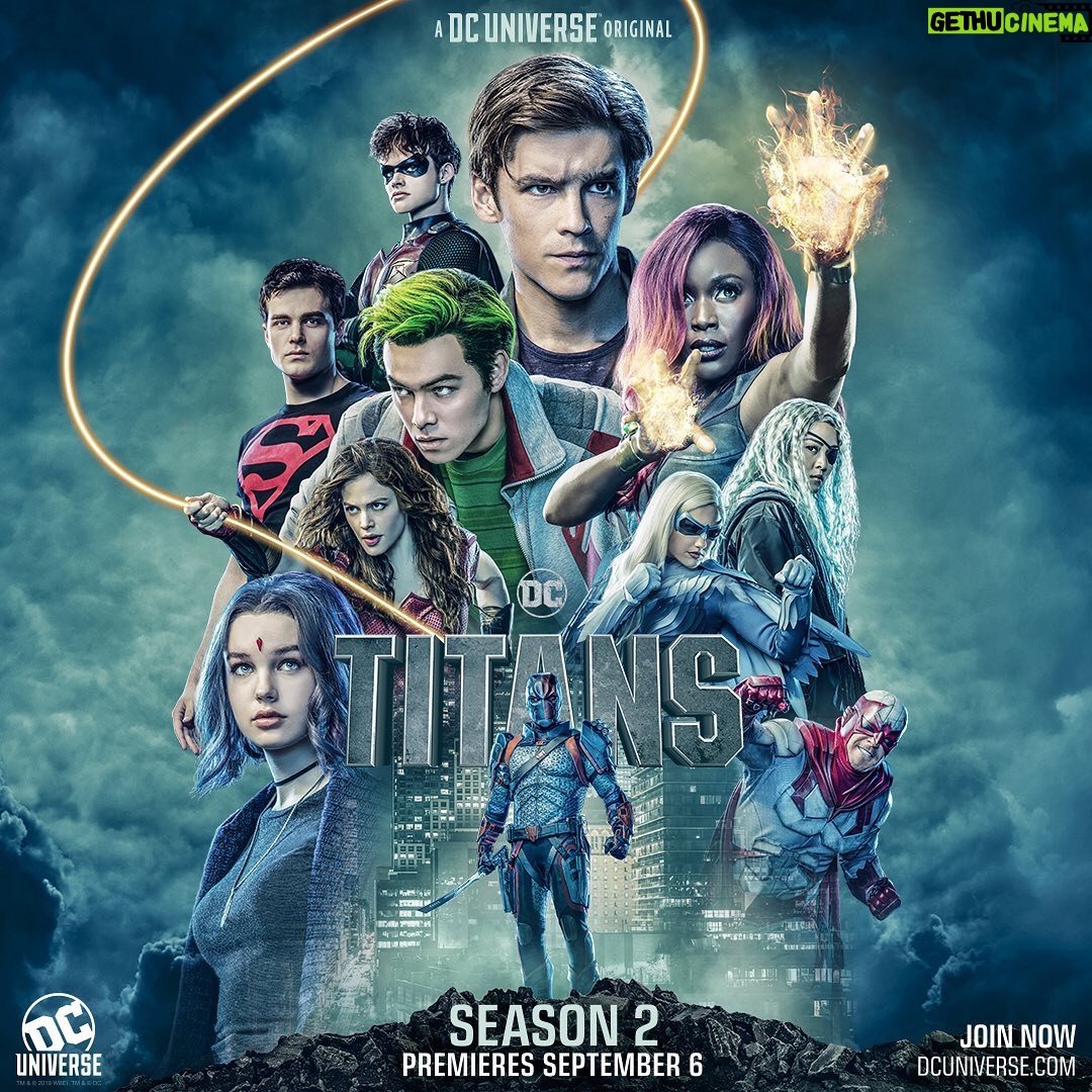 Brenton Thwaites - 210.8K Likes - Titans: Season 2
premiere’s tomorrow: sept. 6 on @thedcuniverse
Hope you all dig it as much as 1.
👍🗣👌🏽