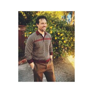 Brett Dalton Instagram - Grateful for my friends and family. Hope you spent today surrounded by love and warmth. And more pies than you’ve ever seen in one place #happythanksgivng 🍗🦃❤️ I hope I made you proud carving the turkey grandpa. Wish you were here showing me how it’s really done x