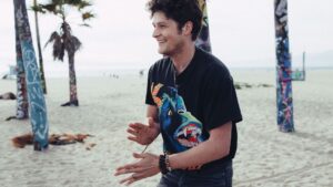 Brett Dier Instagram - Thank you @the_italian_reve for doing this photo shoot, and interview with me! It was a blast!! Go visit @the_italian_reve Instagram for the full interview!
❤️❤️❤️❤️❤️❤️🐛