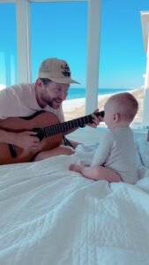 Actor Brett Eldredge HD Instagram Photos and Wallpapers November 2022