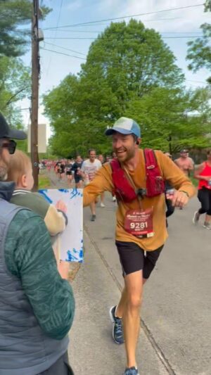 Brett Eldredge Instagram - Ran the half marathon in nashville yesterday, so many inspiring stories out there, had a blast…my legs are destroyed but my heart is grateful :)