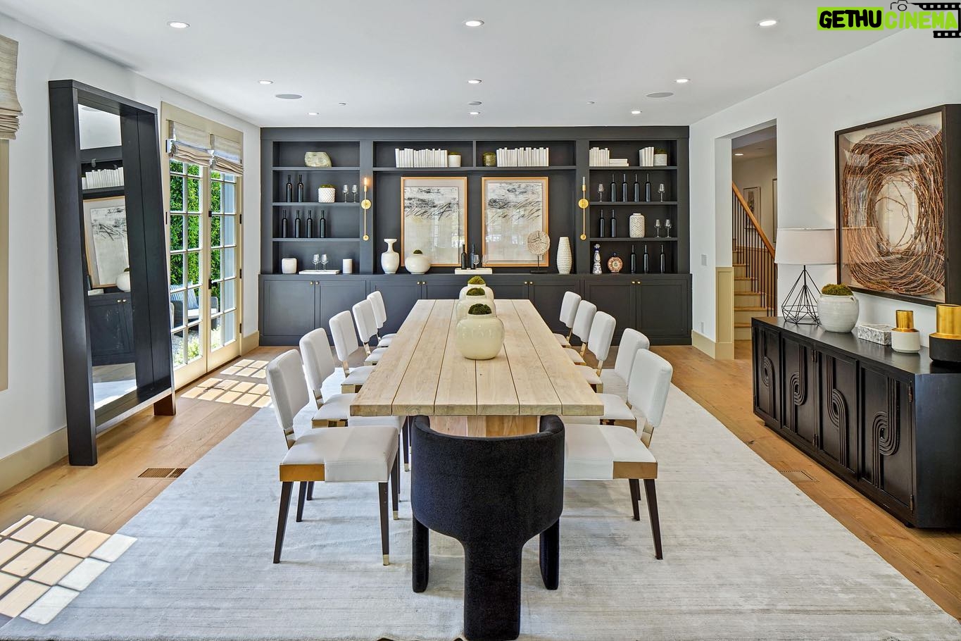 Brett Oppenheim - 14.1K Likes - Just Listed this Beverly Hills masterpiece for $10.595m.
6 beds, 7 baths, office, gym, all newly renovated.
507 N. Maple Dr. Enjoy!!