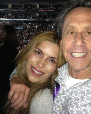 Brian Grazer Instagram - Spiritual, beautiful, generous, kindest, all loving, my everything, our everything
Happy Birthday baby 🎂 ♥️♥️♥️♥️
