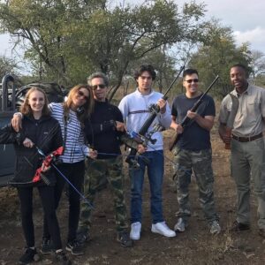 Brian Grazer Instagram - Happy Mother’s Day to the greatest & most generous human being that the Grazer kids & I have been gifted. Patrick, Sage, Riley, Thomas and Ralphie 🐶 love you so much @veronicagrazer 💕🌟💖🙏😇🌸⭐️