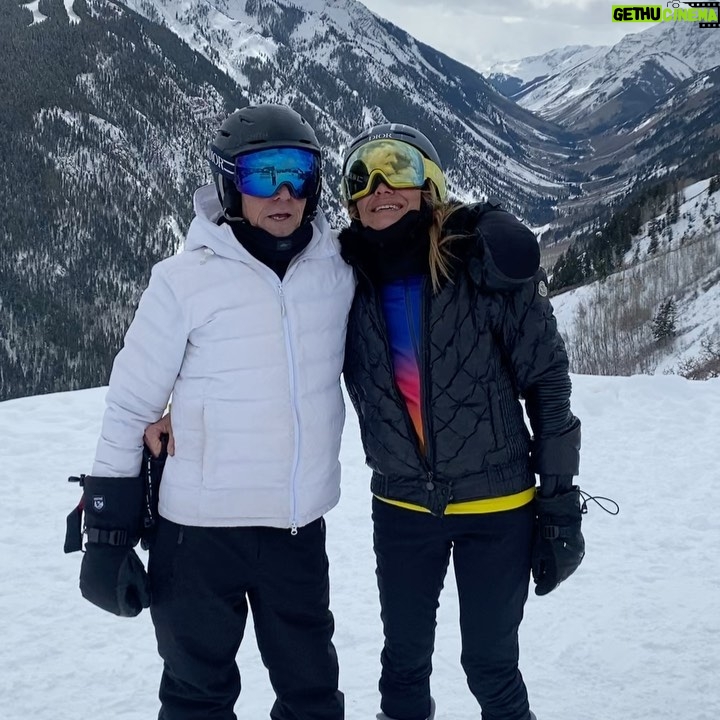 Brian Grazer - 2.1K Likes - You make me so happy., baby, every day every minute with you. You bring tremendous joy to our family ♥️
5 years ago today, I married my everything.