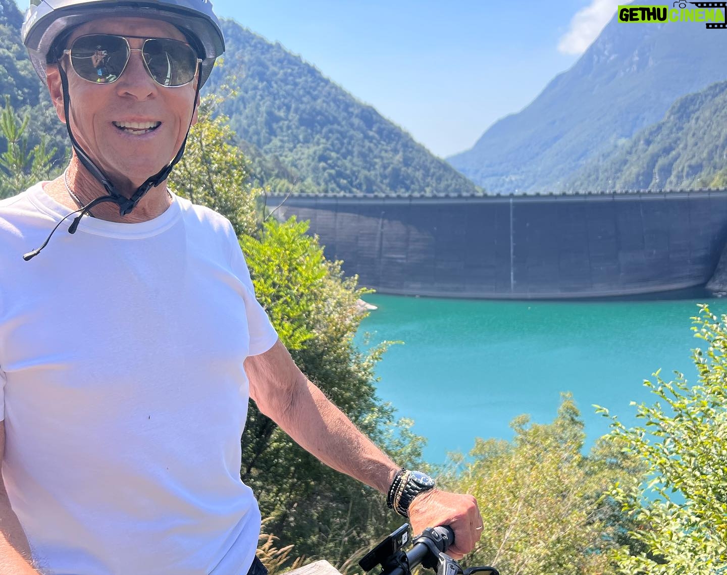 Brian Grazer - 1.6K Likes - Loving our biking/hiking🚴♂️ trip around Lake Garda! Discovered one of my new favorite places to stay, @villafeltrinelli Built in 1892, was once a private residence with rich history…now a hotel…the rooms, the charming and elegant staff (Sigrid, Sabrina, Antonio…) and amazing food wine 🍷 This is not an influencer post lol, I just was really moved by this special place and wanted to share with you guys. We’ve met so many great people, including Lorenzo who helped us navigate the mountain treks
@duvine