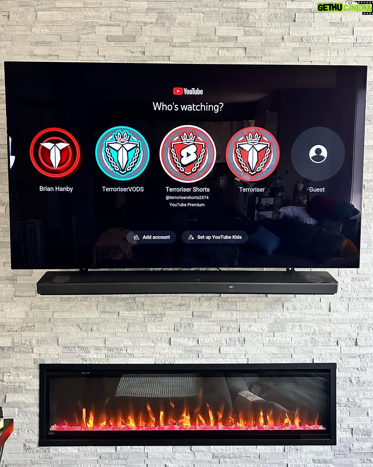 Brian Hanby - 18.5K Likes - Turned on the TV and had to admire the new channel logos. Amazing work @joehickson_
Also subscribe to the damn VODs channel. I keep forgetting to promote it. Subscribe 😘