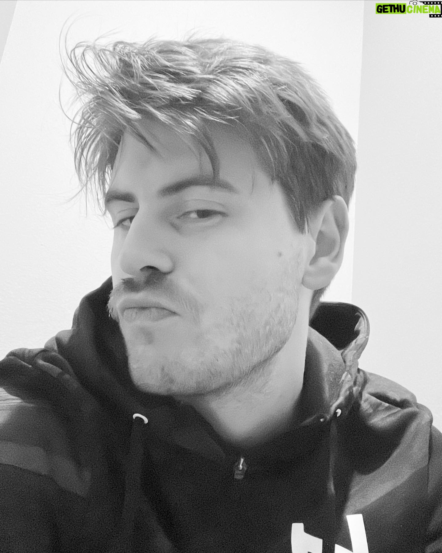 Brian Hanby - 31.8K Likes - This sexy moustache can impregnate.
View this post with caution.