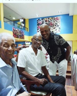 Brian Lara Instagram - My pic of the year!!! ❤️
Thank you to these two great men and many others, we  have a cricket legacy to be proud of forever. 
#sirgarysobers #sirweshall #windiescricket