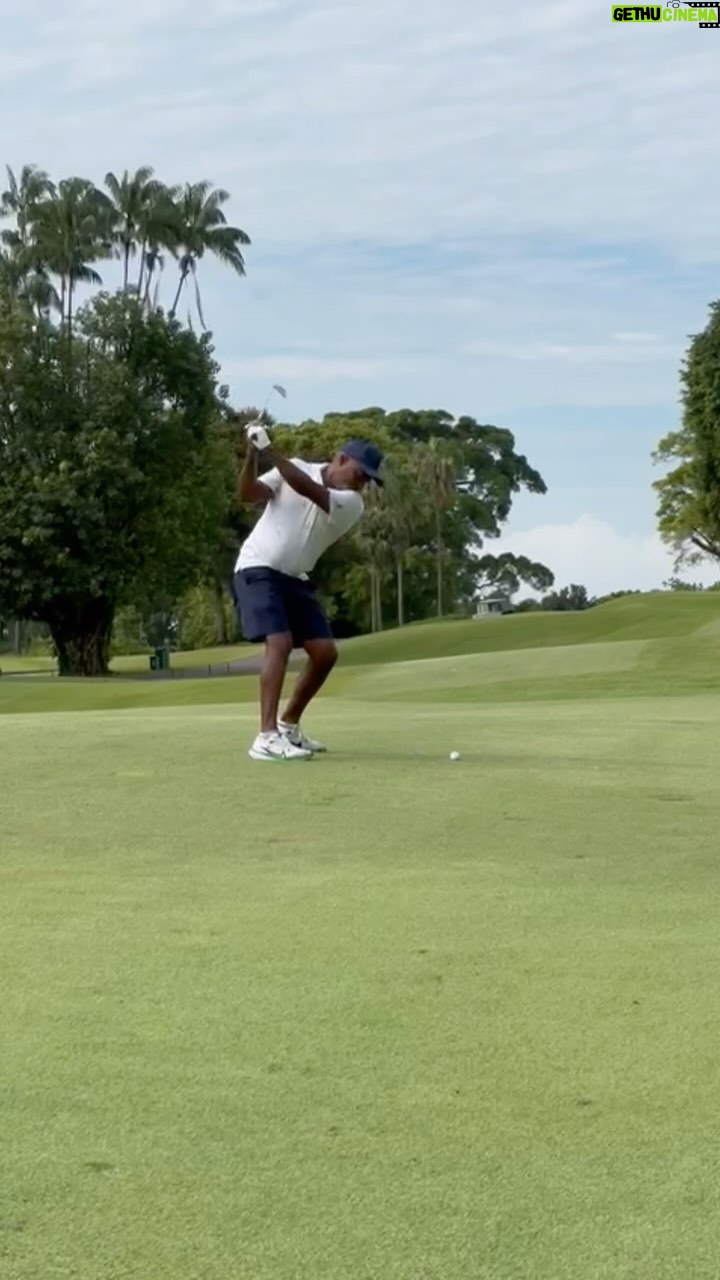 Brian Lara - 3 Likes - @sentosagolfclub ⛳️
.
Practice round with @abbi_kanthasamy @marriott.golf
.
#buddies #golfmakesmehappy #magicbus #charity