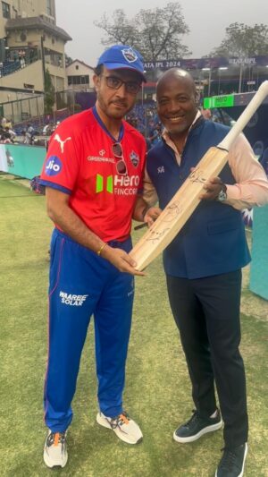 Brian Lara Instagram - How much will this bat go for @magic.bus charity golf event tomorrow?
🏏😳 ⛳️ 
#charity #singapore #BatForACause #batforcharity #GolfForCharity #golf #sentosagolfclub