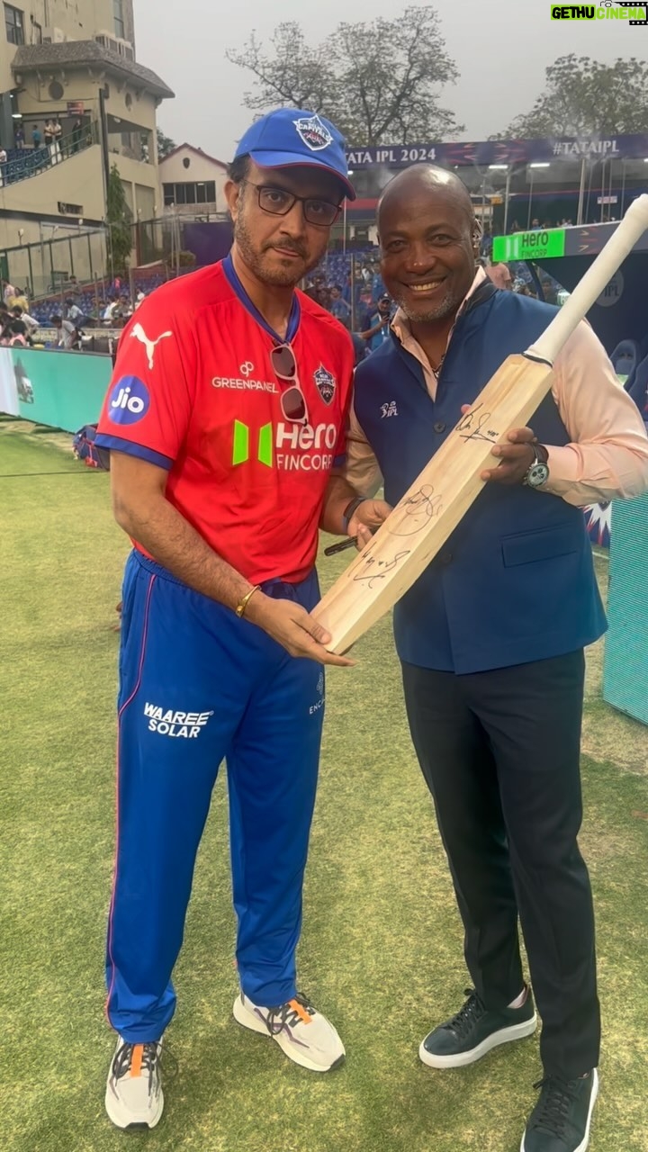 Brian Lara - 3 Likes - How much will this bat go for @magic.bus charity golf event tomorrow?
🏏😳 ⛳️
#charity #singapore #BatForACause #batforcharity #GolfForCharity #golf #sentosagolfclub
