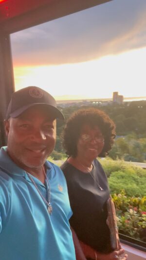 Brian Lara Instagram - Love my big sister! 
🌅 
.
#sunset