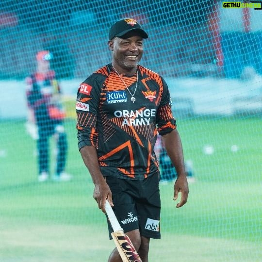 Brian Lara - 26.7K Likes - 𝔅𝔯𝔦𝔞𝔫 𝔏𝔞𝔯𝔞 ℭ𝔯𝔦𝔠𝔨𝔢𝔱 0⃣7⃣ 😎
Remember this, #OrangeArmy 🤩
#OrangeFireIdhi #IPL2023