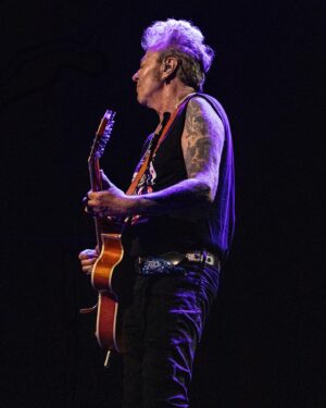 Brian Setzer Instagram - Rockabilly Riot! Tour rocks on in AUSTIN, TX tonight 💥 Only 5 shows left
Mar 5 | Austin, TX
Mar 6 | San Antonio, TX
Mar 7 | Dallas, TX
Mar 9 | Salina, KS
Mar 10 | La Vista, NE
.
.
📸: @sooze.photo